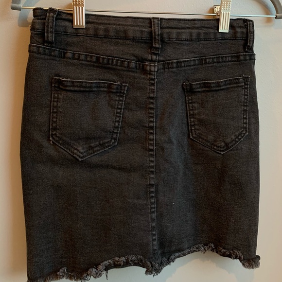 🖤⚔️ Black Denim Skirt ⚔️🖤 - Picture 4 of 4